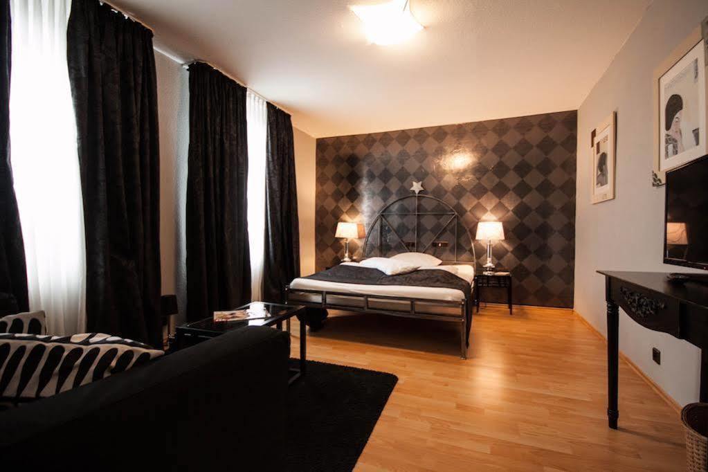 Wilnsdorf Hotel Haus Roedgen מראה חיצוני תמונה